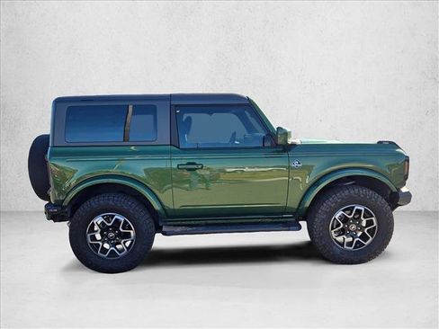 Used 2023 Ford Bronco Outer Banks image 4