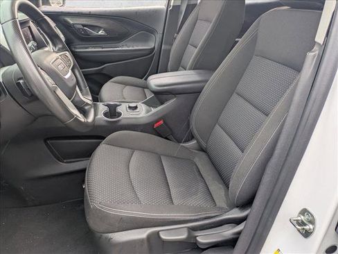 Used 2024 GMC Terrain SLE image 13