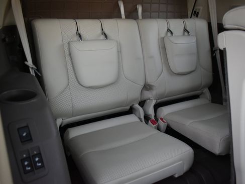 Used 2014 Lexus GX 460 Luxury image 30