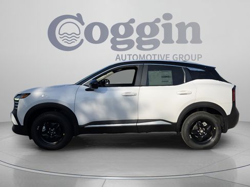 New 2026 Nissan Kicks SV w/ SV Premium Package FWD image 2