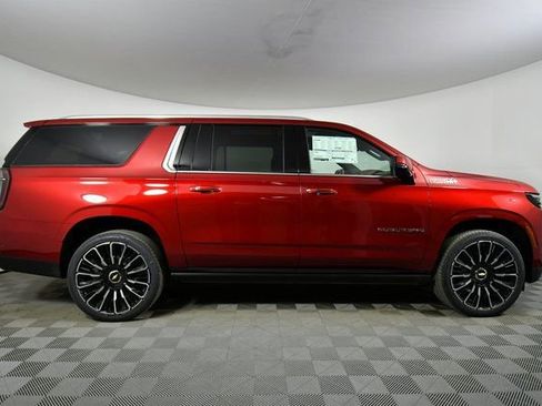 New 2026 Chevrolet Suburban High Country image 15