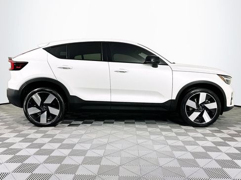 Used 2023 Volvo C40 P8 Recharge Ultimate image 7