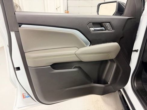 Certified 2024 Chevrolet Colorado ZR2 w/ ZR2 Convenience Package III image 21