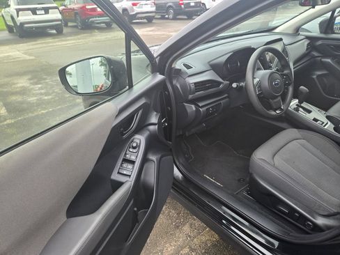 Used 2024 Subaru Crosstrek 2.0i Premium AWD/4WD image 6