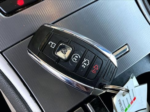 Used 2017 Lincoln MKZ Select w/ Select Plus Package AWD/4WD image 15
