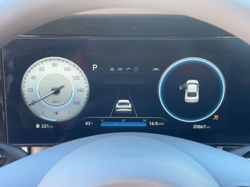 Used 2024 Hyundai Elantra SEL image 18