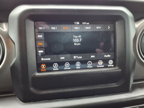 Used 2023 Jeep Wrangler Unlimited Sport AWD/4WD image 7