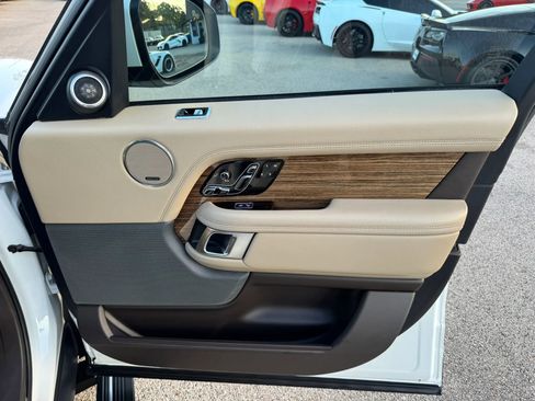 Used 2019 Land Rover Range Rover HSE AWD/4WD image 18