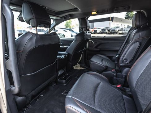 Used 2024 Toyota Sienna XSE w/ XSE Premium Package AWD/4WD image 29