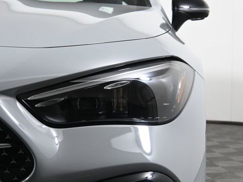 New 2026 Mercedes-Benz CLE 300 4MATIC Coupe image 10