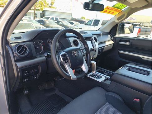 Used 2015 Toyota Tundra SR5 w/ TRD Off Road Package AWD/4WD image 5