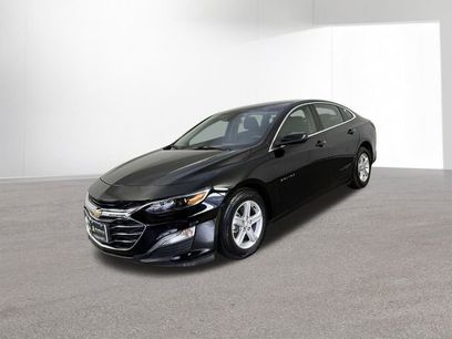 Used 2025 Chevrolet Malibu LS