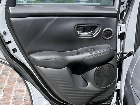 New 2027 Honda HR-V EX-L image 11