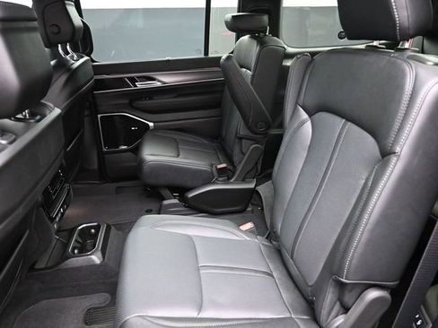 New 2026 Jeep Grand Wagoneer Limited AWD/4WD image 17