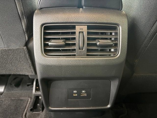 Used 2023 Nissan Rogue SV FWD image 10