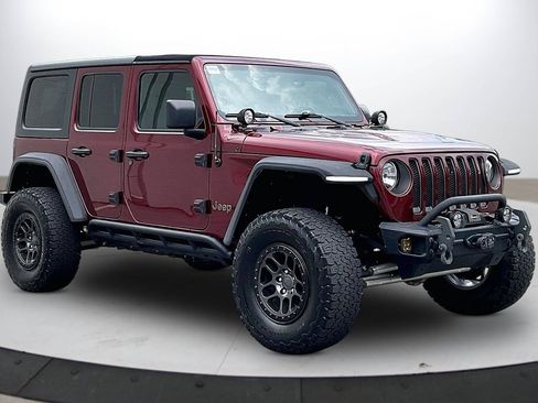 Used 2021 Jeep Wrangler Unlimited Rubicon w/ Xtreme Recon 35" Tire Package AWD/4WD image 2