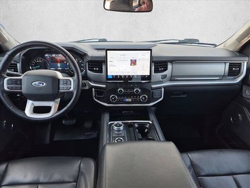 Used 2022 Ford Expedition Max XLT AWD/4WD image 19