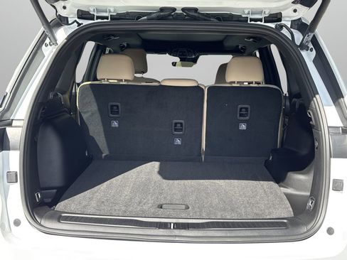 New 2025 Jeep Grand Cherokee Limited image 8