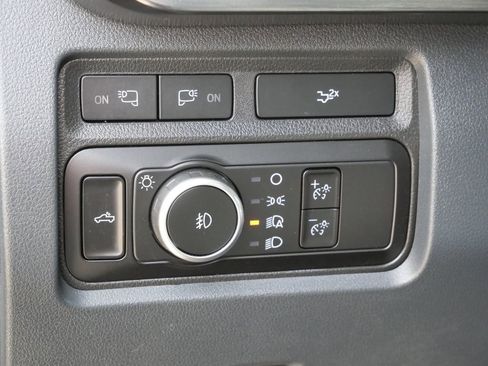 Used 2023 Ford F250 Lariat w/ Lariat Ultimate Package AWD/4WD image 36