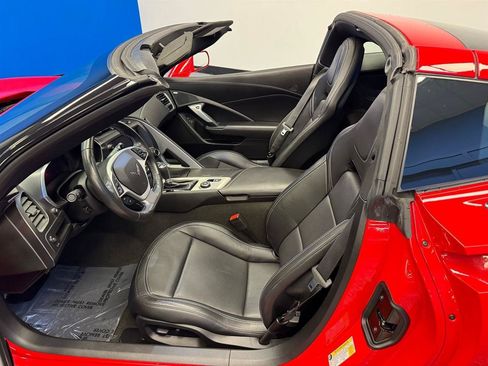 Used 2019 Chevrolet Corvette Stingray Coupe w/ 1LT RWD image 20