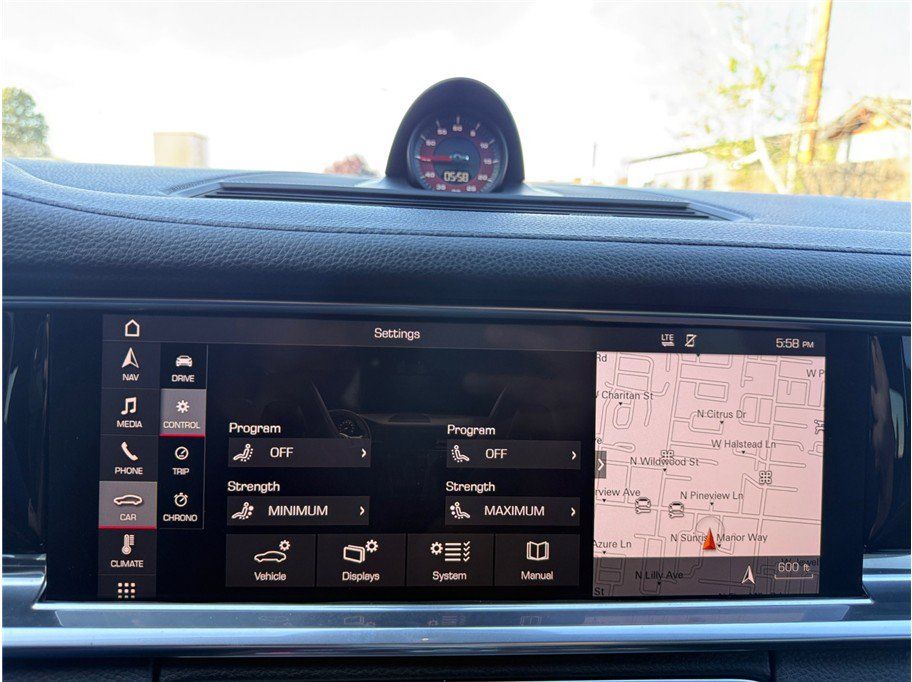 Used 2018 Porsche Panamera 4S AWD/4WD image 20