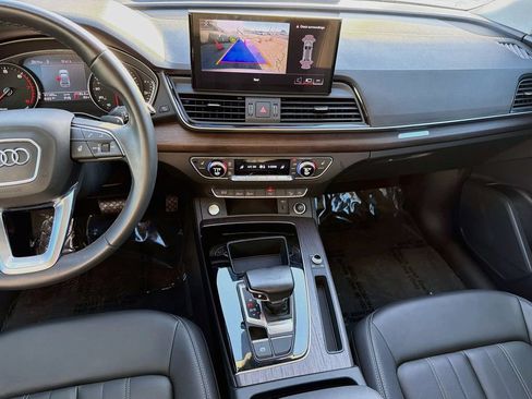 Used 2023 Audi Q5 2.0T Premium w/ Convenience Package AWD/4WD image 18