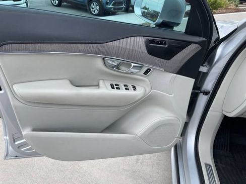 Used 2021 Volvo XC90 T6 Inscription AWD/4WD image 13
