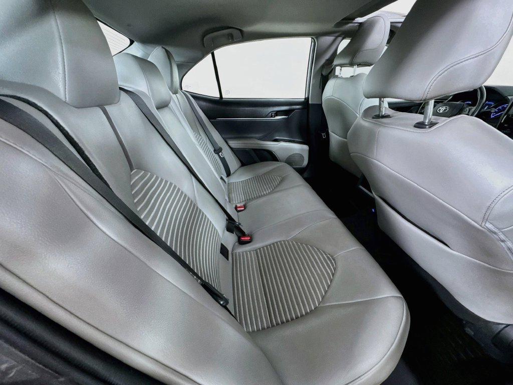 Used 2022 Toyota Camry SE w/ Audio Upgrade Package FWD image 33