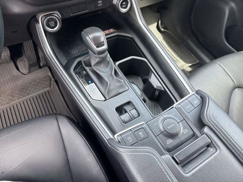 Used 2024 Toyota Grand Highlander AWD image 23