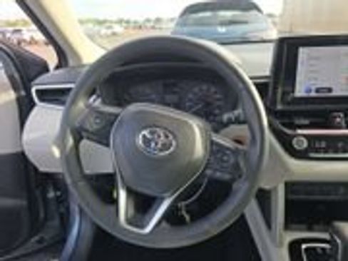 Used 2024 Toyota Corolla Cross LE FWD image 16