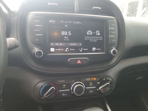 Used 2024 Kia Soul LX w/ Option Group 015 FWD image 14