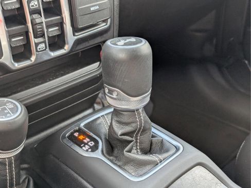 Used 2021 Jeep Wrangler Unlimited Sahara w/ Safety Group AWD/4WD image 38