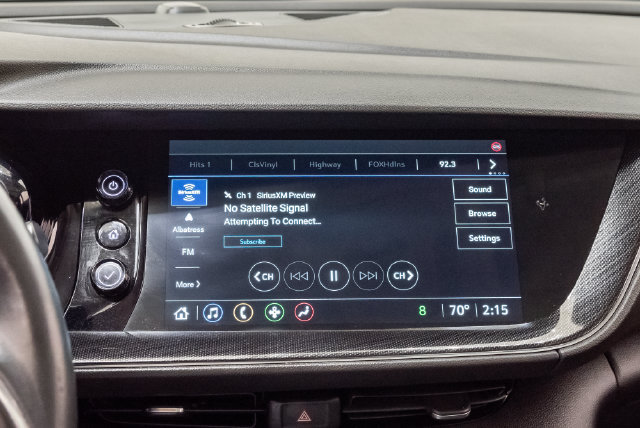 Used 2023 Buick Envision Essence w/ Sport Touring Package FWD image 17