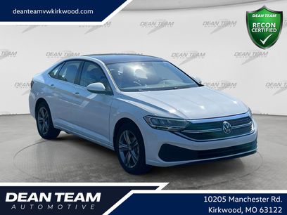 Used 2024 Volkswagen Jetta SE w/ Panoramic Sunroof Package