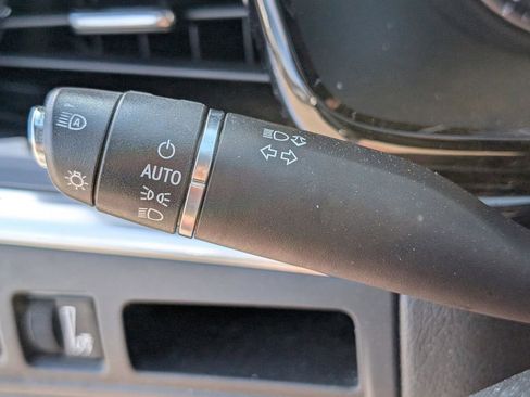 Used 2020 Cadillac XT6 Premium Luxury FWD image 26