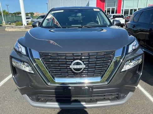 Certified 2023 Nissan Rogue SV AWD/4WD image 2
