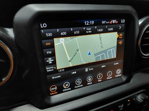 Used 2023 Jeep Wrangler Unlimited Sahara AWD/4WD image 35