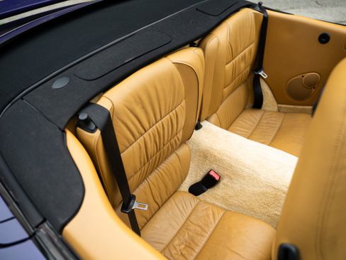 Used 2001 Porsche 911 Carrera RWD image 18
