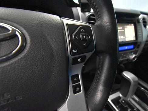 Used 2019 Toyota Tundra Limited w/ Limited Premium Package image 11