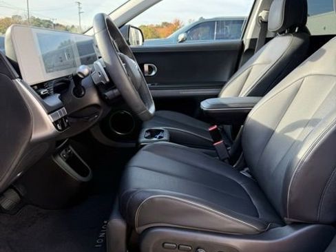 Used 2024 Hyundai Ioniq 5 Limited image 12