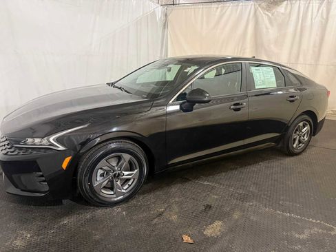 Used 2022 Kia K5 LXS image 2