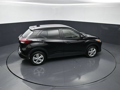 Used 2025 Nissan Kicks Play S w/ Interior Electronics Package FWD image 26