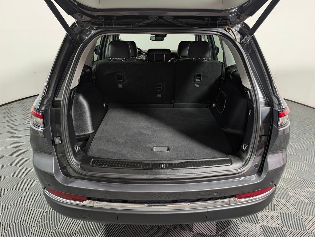 Used 2022 Jeep Grand Cherokee Limited RWD image 6