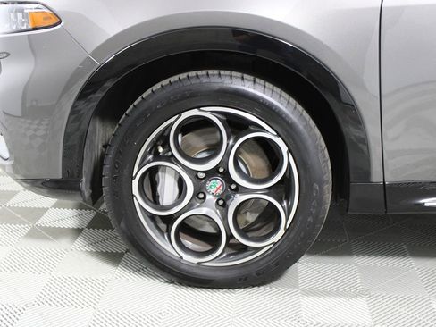 Used 2024 Alfa Romeo Tonale Ti image 37