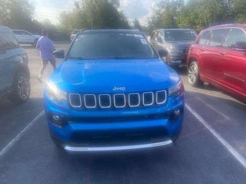Used 2023 Jeep Compass Limited w/ Sun and Sound Group AWD/4WD image 2