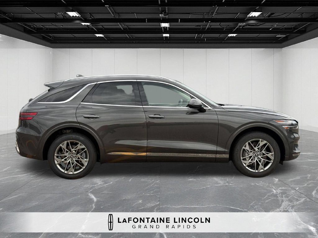 Used 2025 Genesis GV70 2.5T AWD/4WD image 6