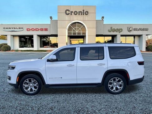 Used 2022 Jeep Wagoneer Series II image 6