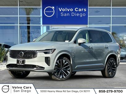 New 2026 Volvo XC90 T8 Ultra w/ Lounge Package