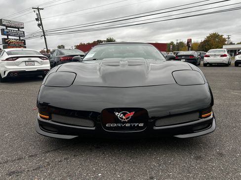 Used 1999 Chevrolet Corvette Coupe w/ Memory Pkg image 2