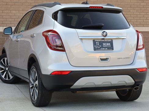 Used 2021 Buick Encore Preferred FWD image 7